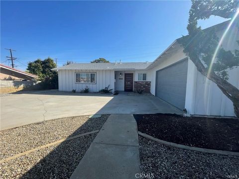 Photo of 315 San Mateo St, Redlands, CA 92373 (MLS # IG26036479)