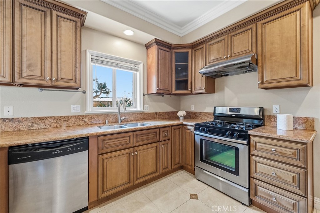 4825 Arden Dr
