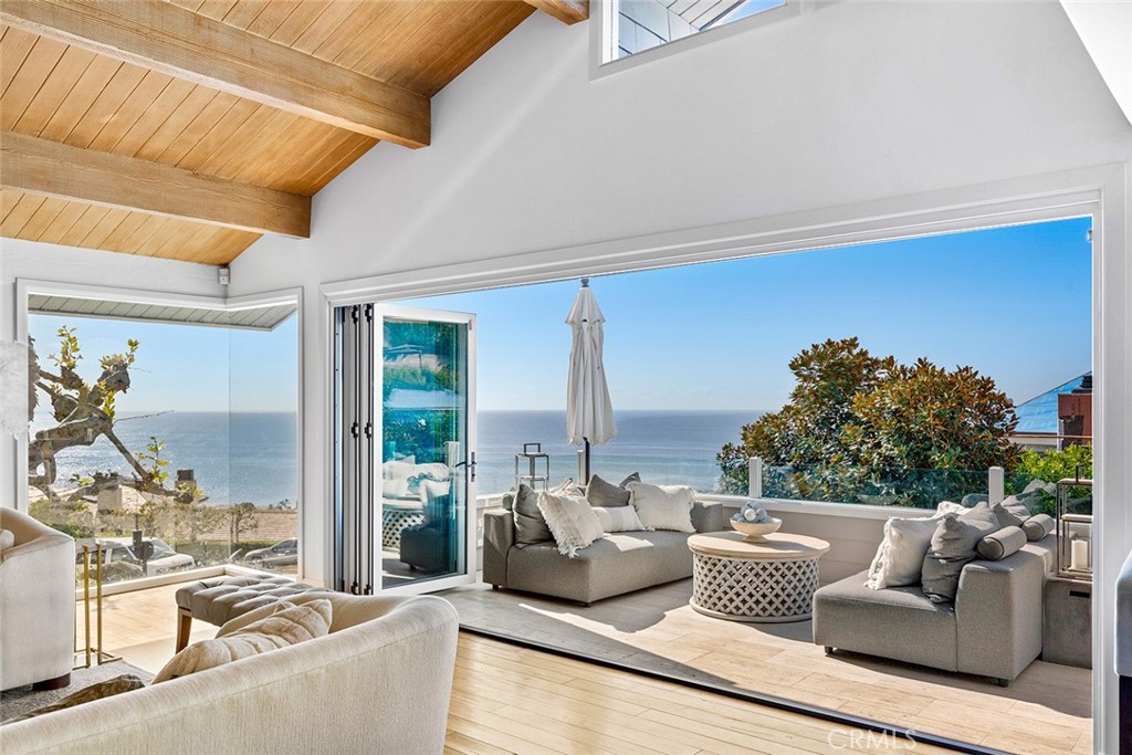 1010 Emerald Bay