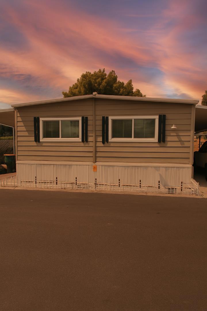 Spacious & Affordable Manufactured Home with Rare Oversized Lot Step inside this freshly painted 3-bedroom(+1 Bonus/hobby room), 2-bath offering 1,440 sq. ft. of comfortable living space. The updated kitchen adds modern touches, while double-pane windows bring in abundant natural light and improve energy efficiency. Enjoy a generous oversized lot with an extra-long driveway that fits up to 4 vehicles, plus plenty of storage space. Located in a community with lower space rent than most, this home provides exceptional value. Conveniently situated near Highways 237 & 880, Levis Stadium, the Guadalupe Trail for walking and biking, and just minutes from shopping, dining, and entertainment.
