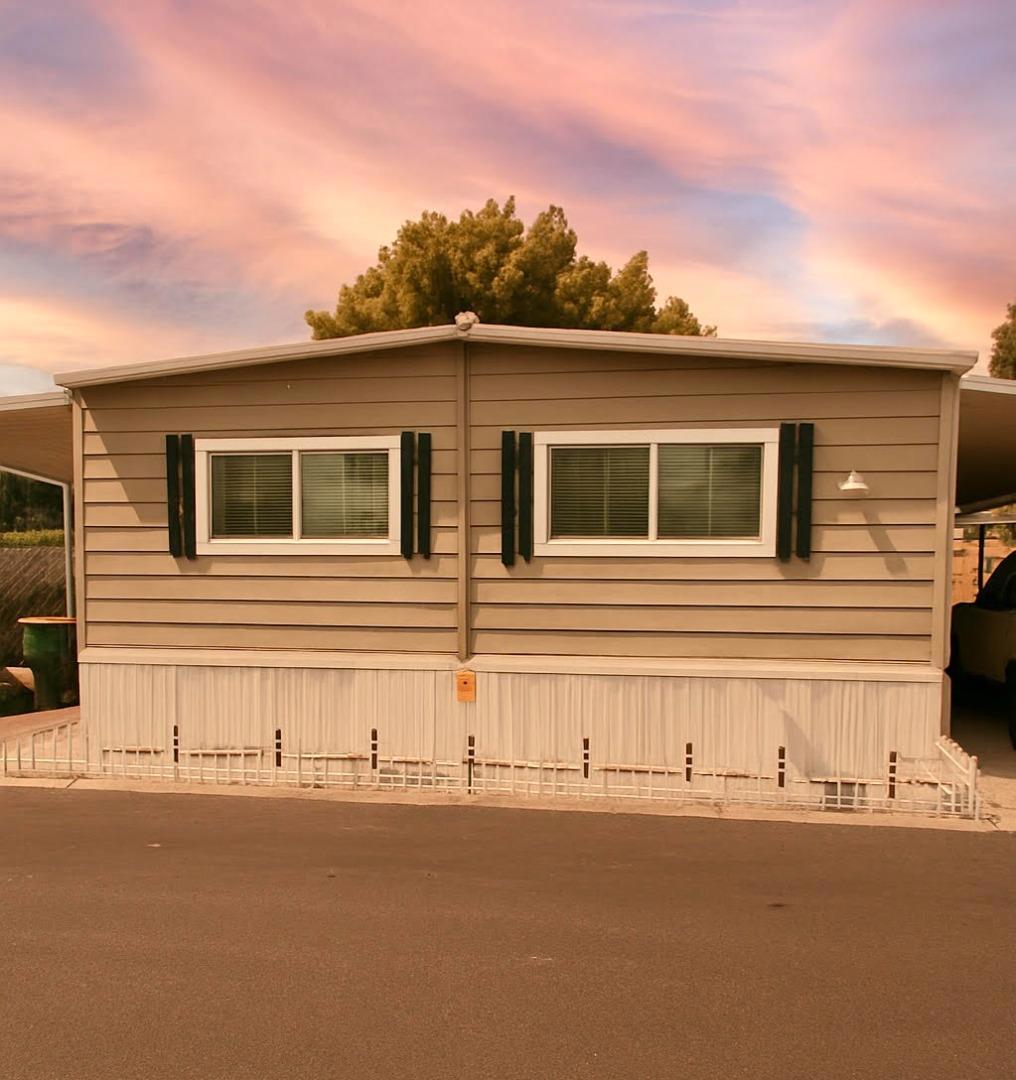 Spacious & Affordable Manufactured Home with Rare Oversized Lot Step inside this freshly painted 3-bedroom(+1 Bonus/hobby room), 2-bath offering 1,440 sq. ft. of comfortable living space. The updated kitchen adds modern touches, while double-pane windows bring in abundant natural light and improve energy efficiency. Enjoy a generous oversized lot with an extra-long driveway that fits up to 4 vehicles, plus plenty of storage space. Located in a community with lower space rent than most, this home provides exceptional value. Conveniently situated near Highways 237 & 880, Levis Stadium, the Guadalupe Trail for walking and biking, and just minutes from shopping, dining, and entertainment.