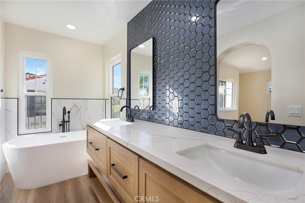 Colony (COLN) - Residential Lease