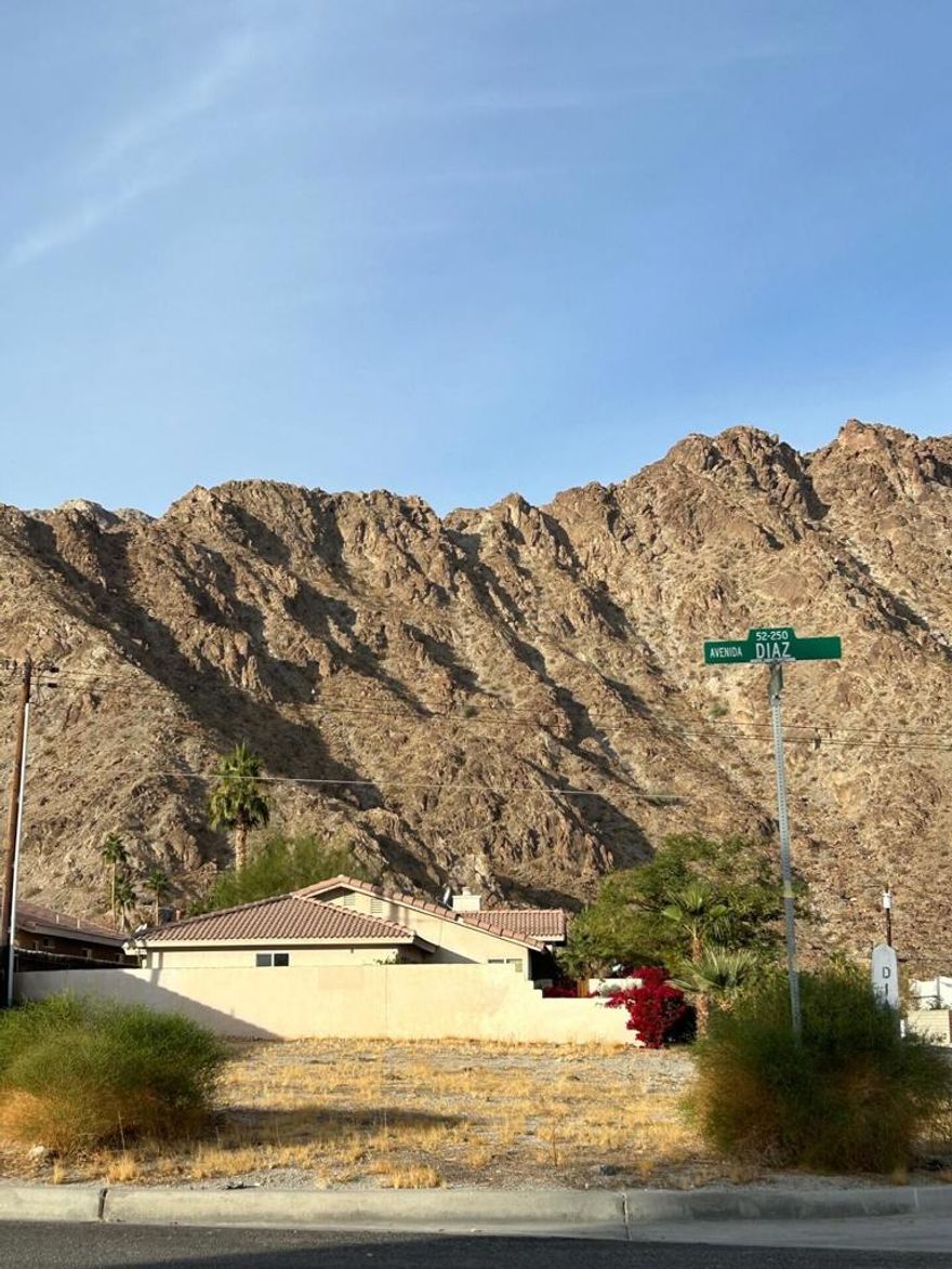 Best lot available in the La Quinta Cove!  Don't miss it!  Plans available.