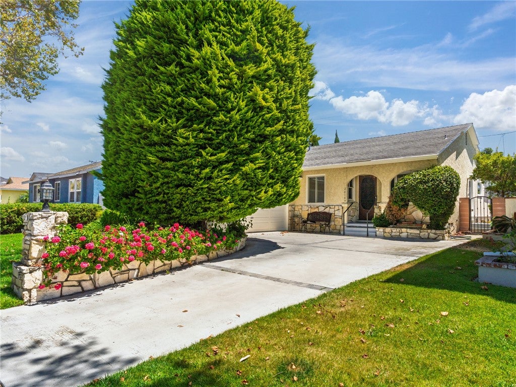 20104 Entradero Avenue
