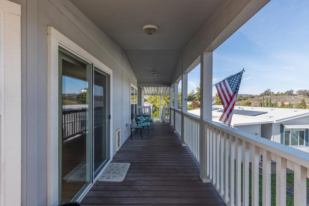 525 W El Norte Pkwy. 261