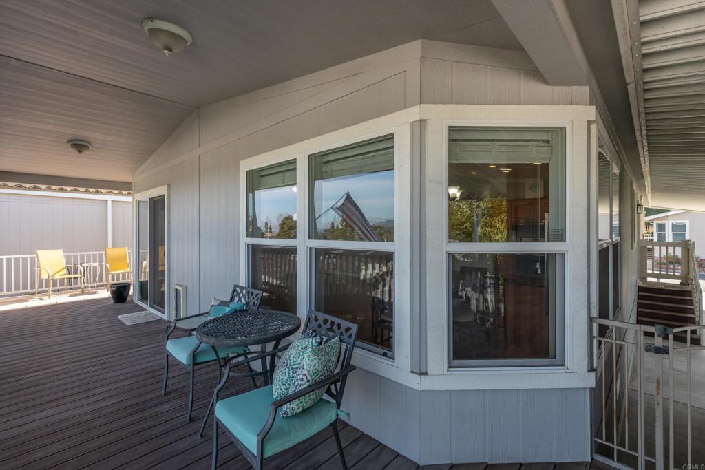 525 W El Norte Pkwy. 261