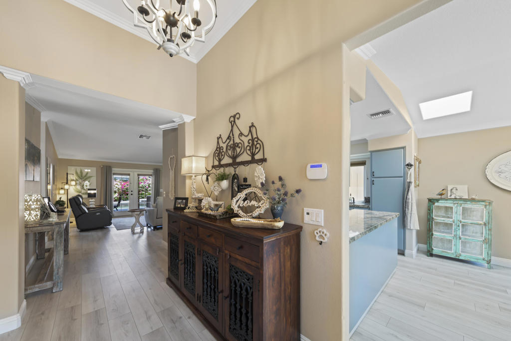 54660 Avenida Madero