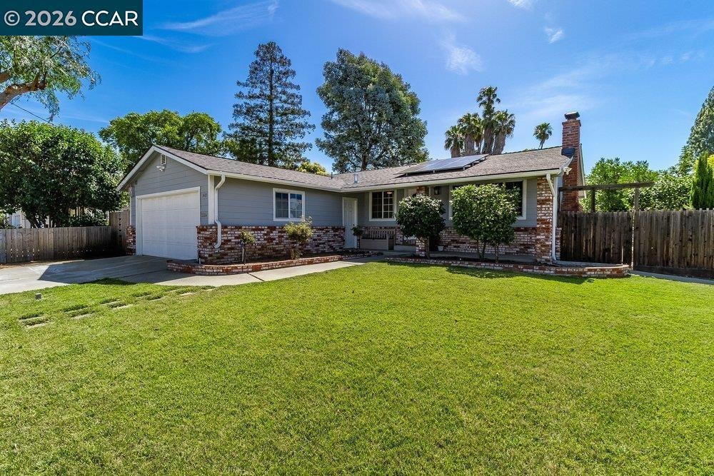 3485 Hillsborough Dr Dr, Concord CA 94520