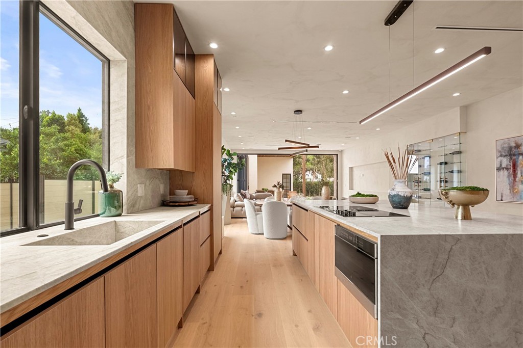 5525 Carpenter Avenue