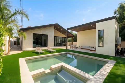 5525 Carpenter Avenue Valley Village CA 91607