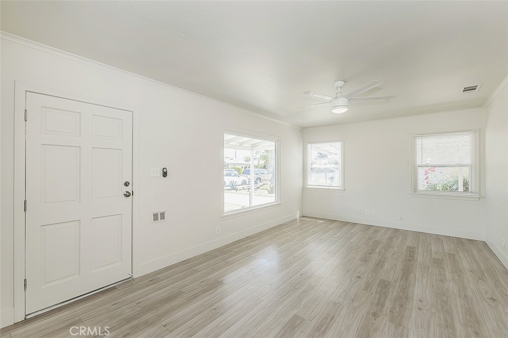 2053 Mayfair Drive E