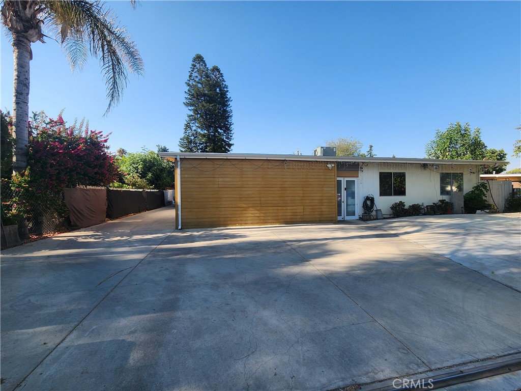 Great opportunity to own this wonderful home in the heart of Reseda! This 3-bedroom, 2-bathroom home features 1,194 SqFt of living space and a spacious lot size of 9,183 SqFt with potential for an ADU and endless opportunities. Laminated wood floor throughout. Recently upgraded bathrooms. Long driveway that can accommodate several vehicles. Fully paid solar panels will help you save on electricity. The property is located just a few miles from Northridge Fashion Center, Cal State Northridge and a Metrolink Station.
