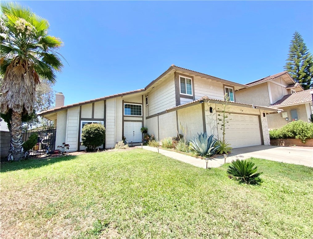 12545 Broadleaf Lane