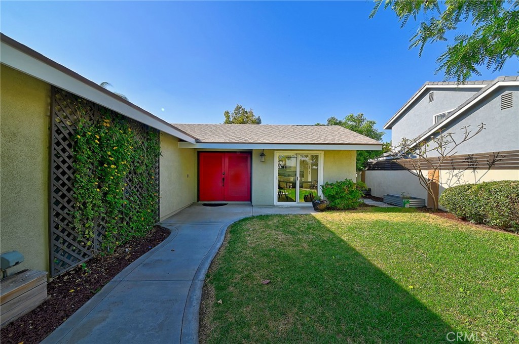 4805 E Tanglewood