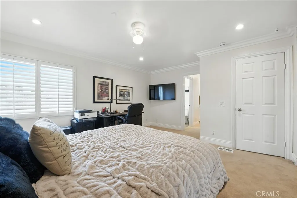 Irvine, California 92604, United States, 3 Bedrooms Bedrooms, ,3 BathroomsBathrooms,Residential,Active,170642