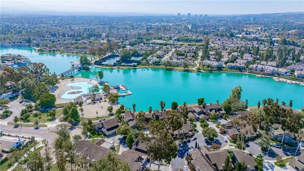 Irvine, California 92604, United States, 3 Bedrooms Bedrooms, ,3 BathroomsBathrooms,Residential,Active,170642