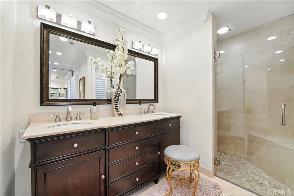 Irvine, California 92604, United States, 3 Bedrooms Bedrooms, ,3 BathroomsBathrooms,Residential,Active,170642