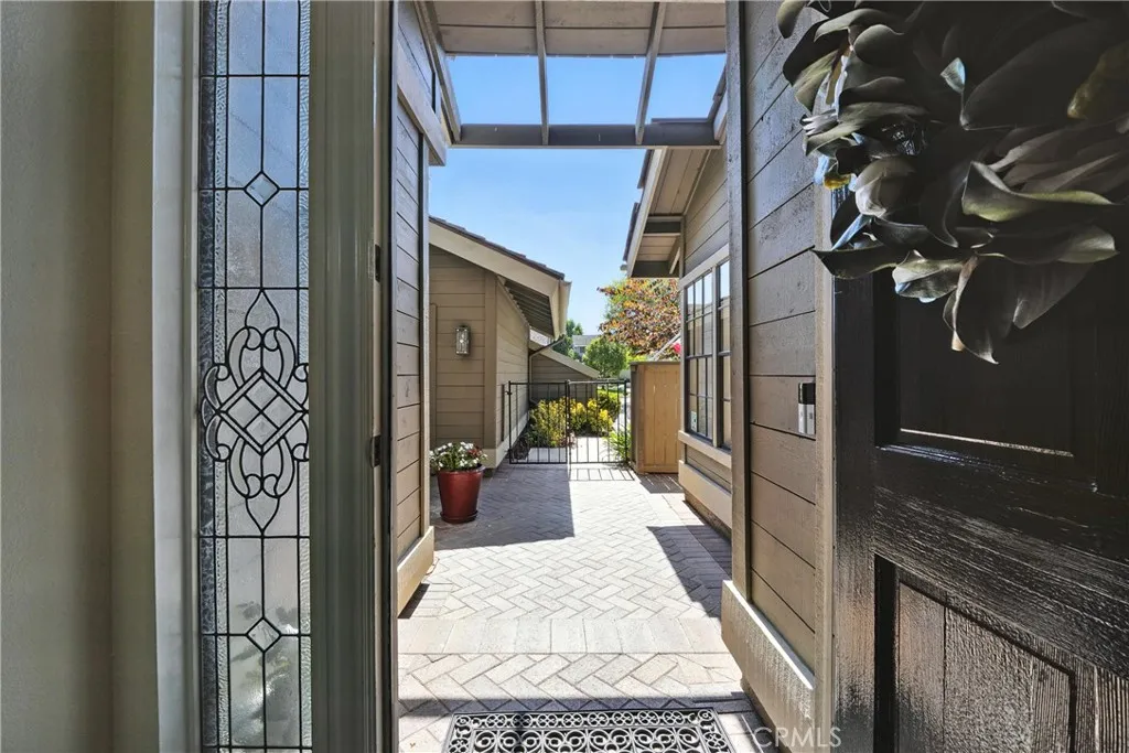 Irvine, California 92604, United States, 3 Bedrooms Bedrooms, ,3 BathroomsBathrooms,Residential,Active,170642