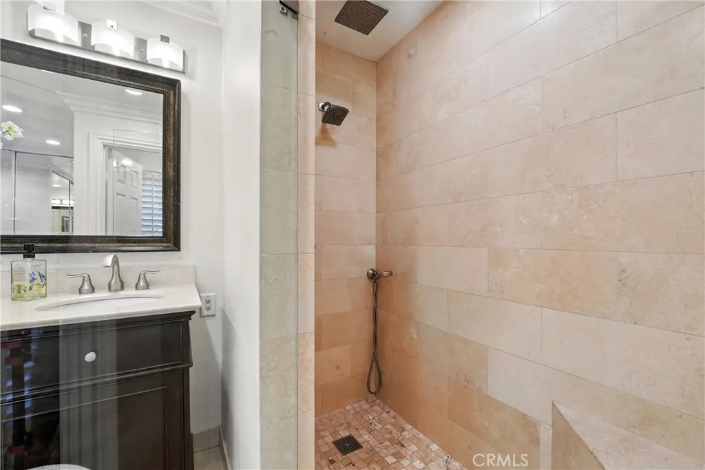 Irvine, California 92604, United States, 3 Bedrooms Bedrooms, ,3 BathroomsBathrooms,Residential,Active,170642