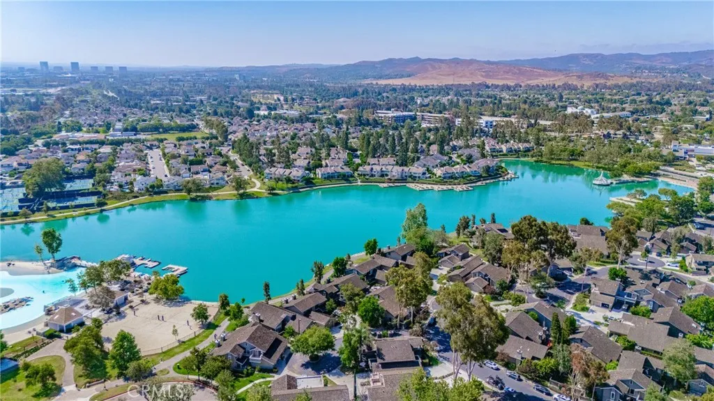 Irvine, California 92604, United States, 3 Bedrooms Bedrooms, ,3 BathroomsBathrooms,Residential,Active,170642