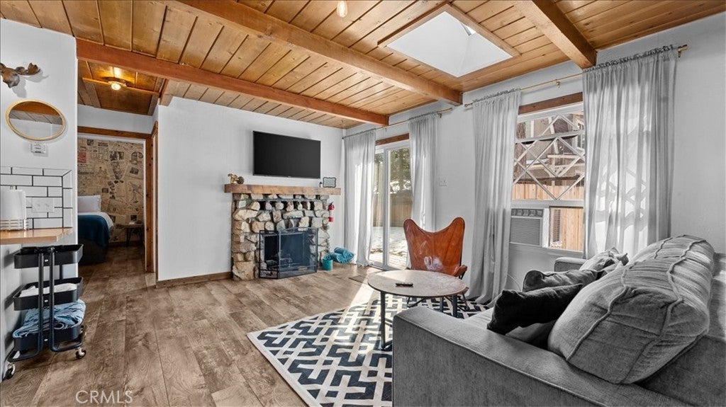 573 Spruce