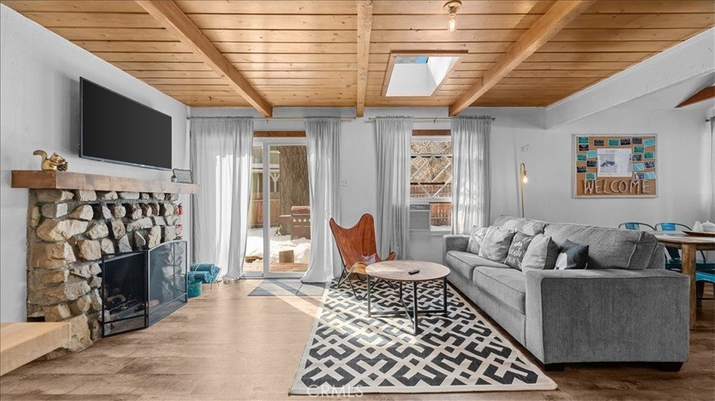 573 Spruce