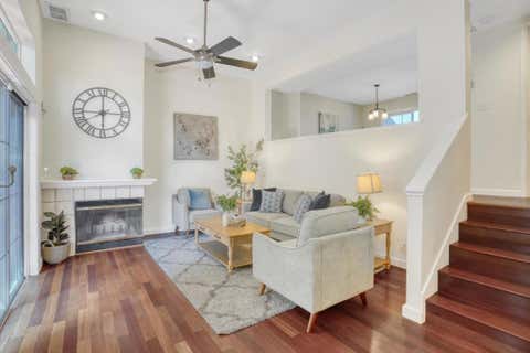 Tiny photo for 10 Arch Street, Redwood City, CA 94062 (MLS # ML82049901)
