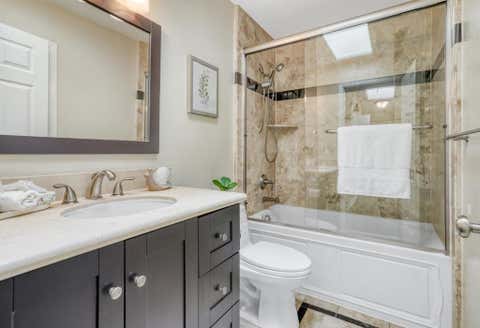 Tiny photo for 10 Arch Street, Redwood City, CA 94062 (MLS # ML82049901)
