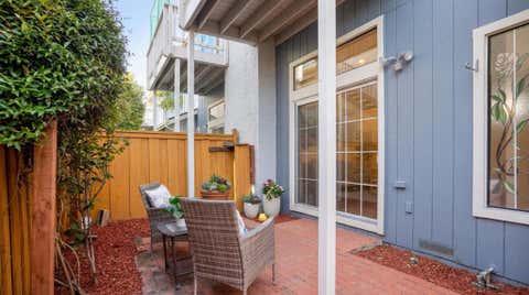 Tiny photo for 10 Arch Street, Redwood City, CA 94062 (MLS # ML82049901)