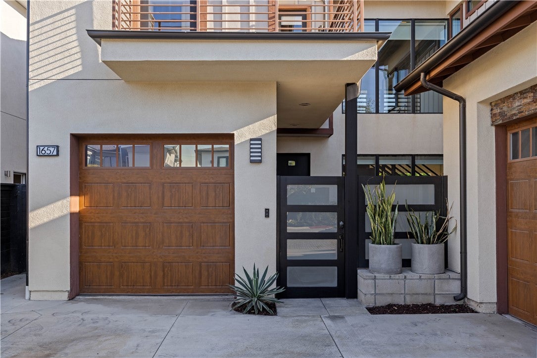 1657 Murano Place
