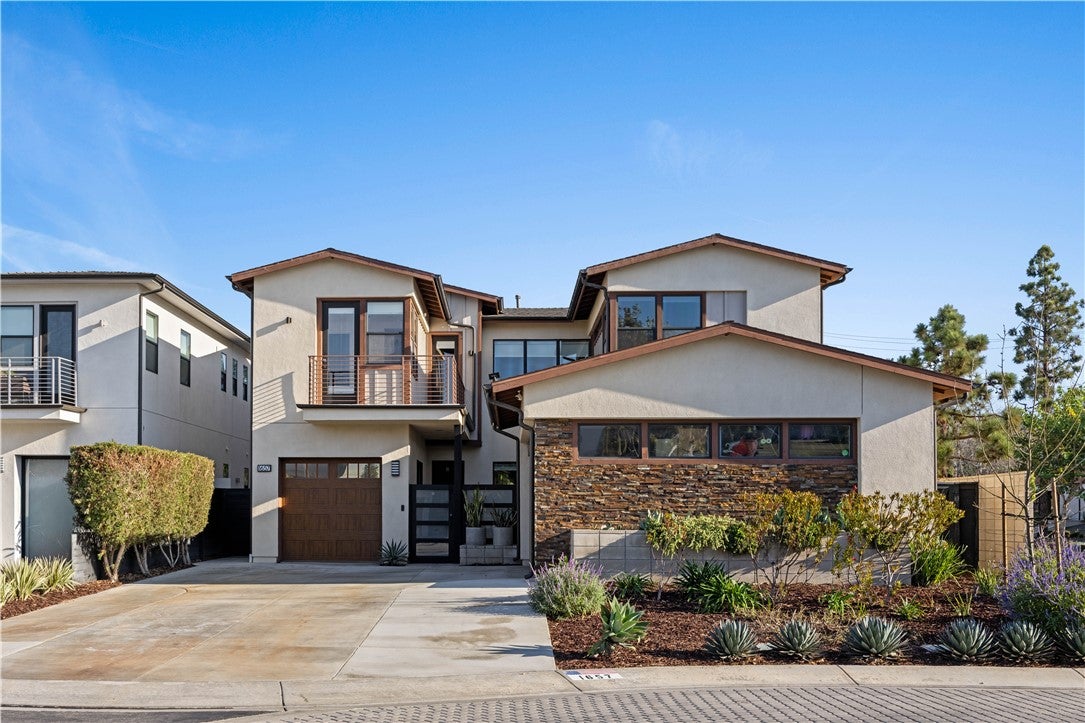 1657 Murano Place
