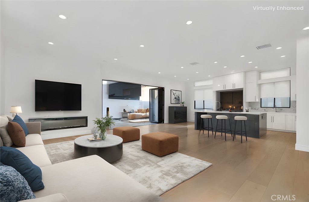 2319 Huntington Lane A