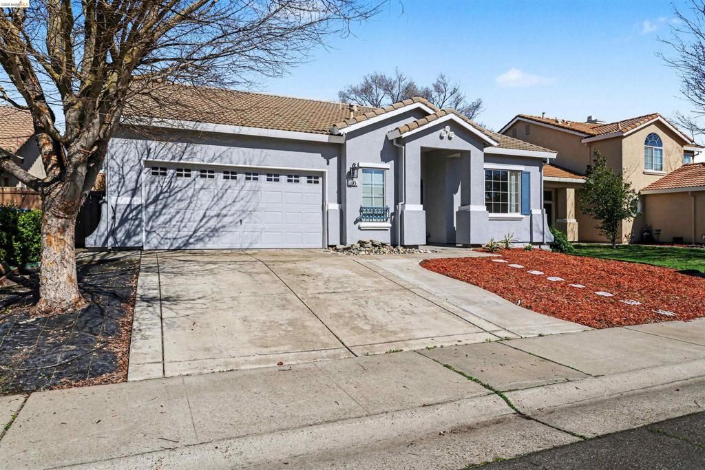 Photo of 193 193 Mike Gartrell Cir Cir, Sacramento, CA 95835 (MLS # 41125789)
