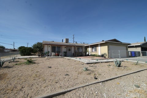Photo of 1540 Sunset ST, Barstow, CA 92311 (MLS # HD26167458)