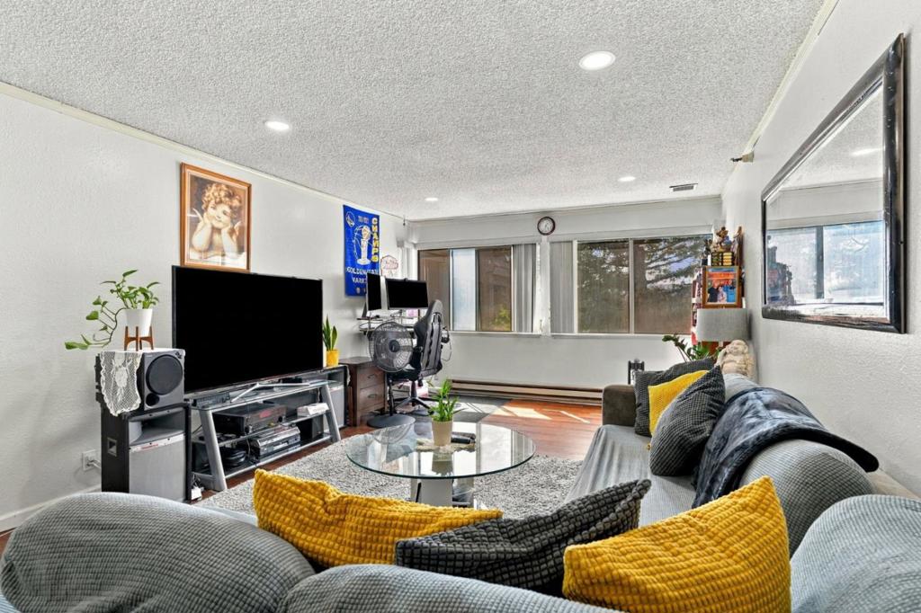 240 N Bayshore Boulevard 307