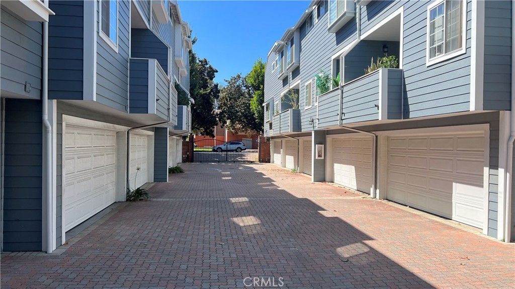 Photo of 1830 Stoner Avenue #1, Los Angeles, CA 90025 (MLS # WS26066147)