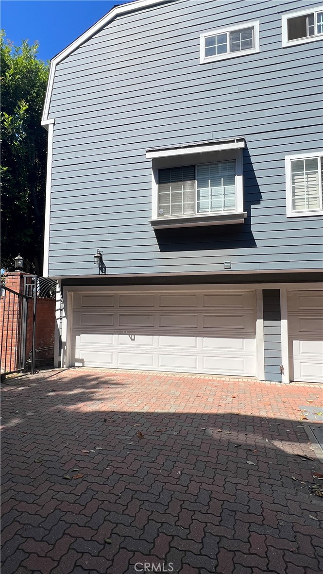 1830 Stoner Avenue 1