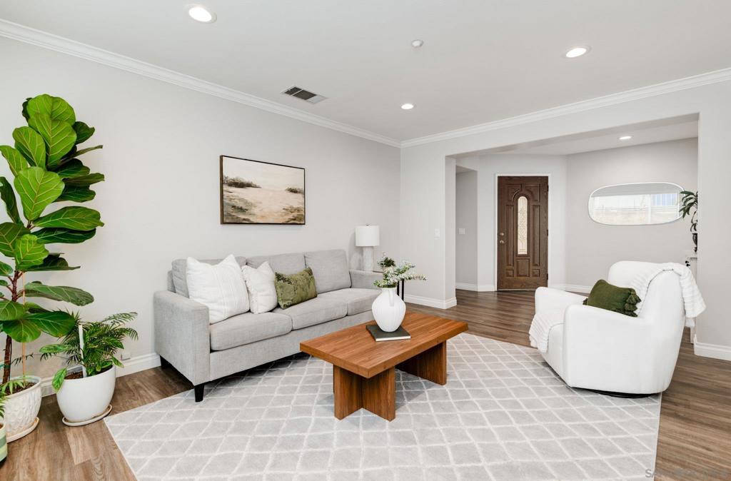 2226 Crystal Clear Dr