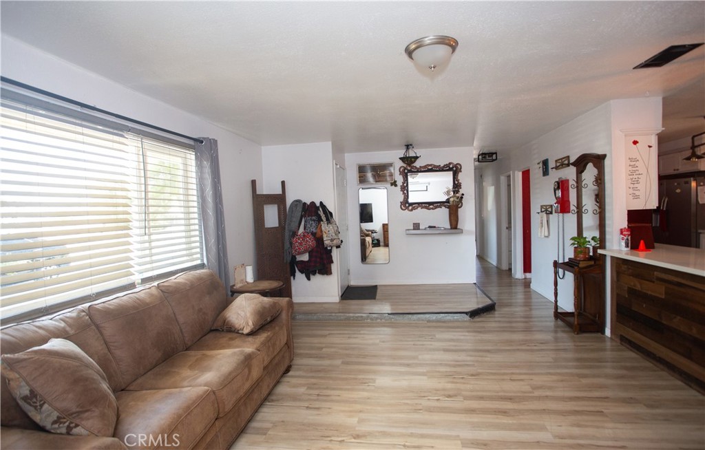 13427 Iroquois Road