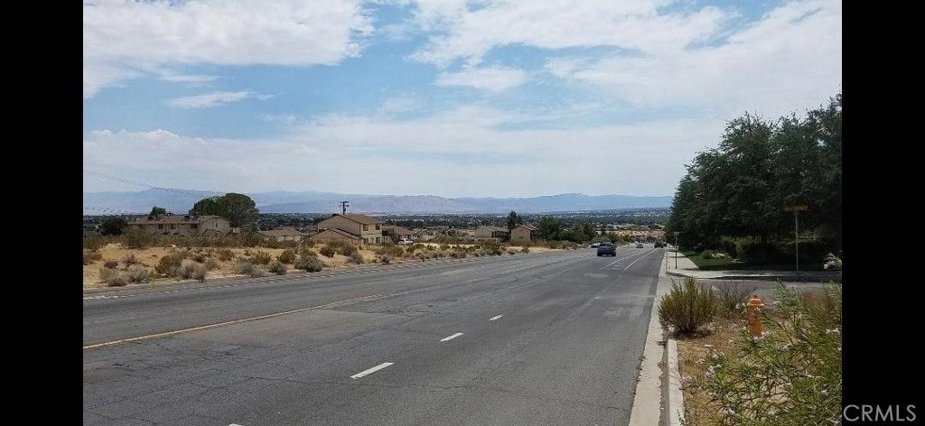 Photo of 16299 Apple Valley Rd, Apple Valley, CA 92307 (MLS # DW26063681)