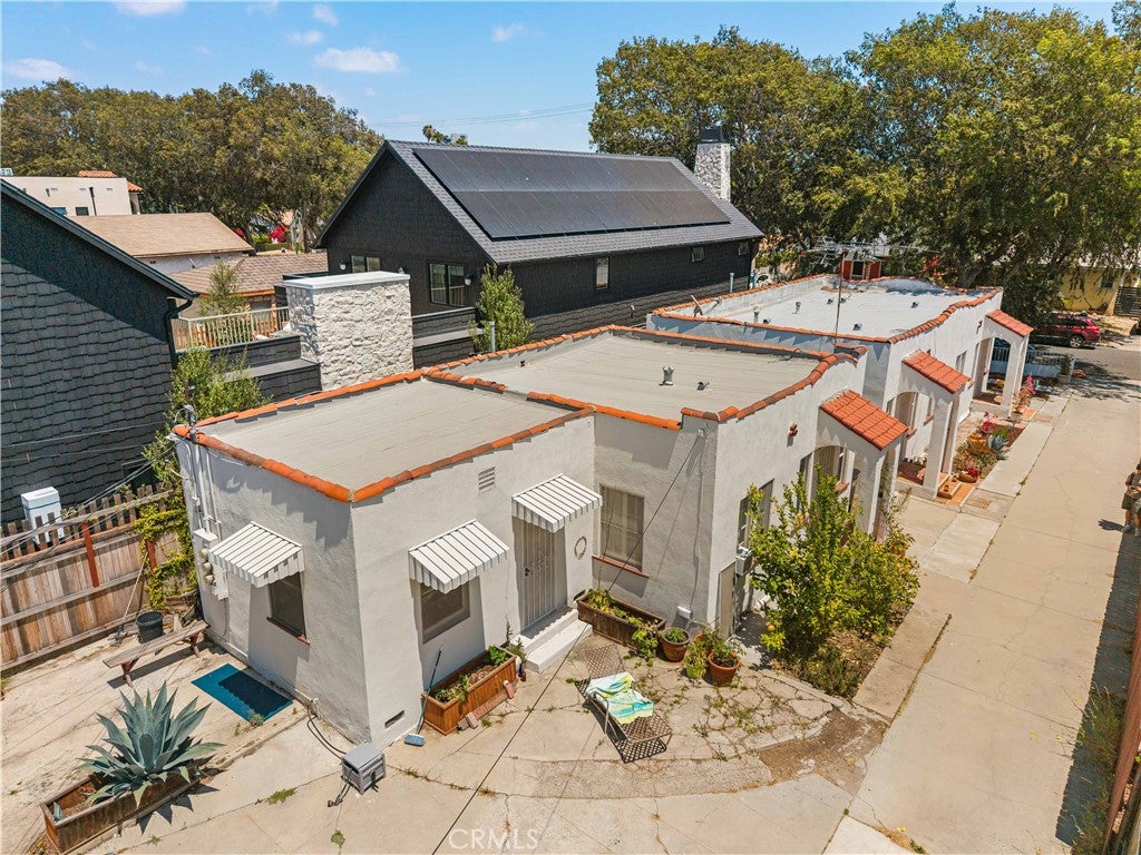 8947 Hubbard