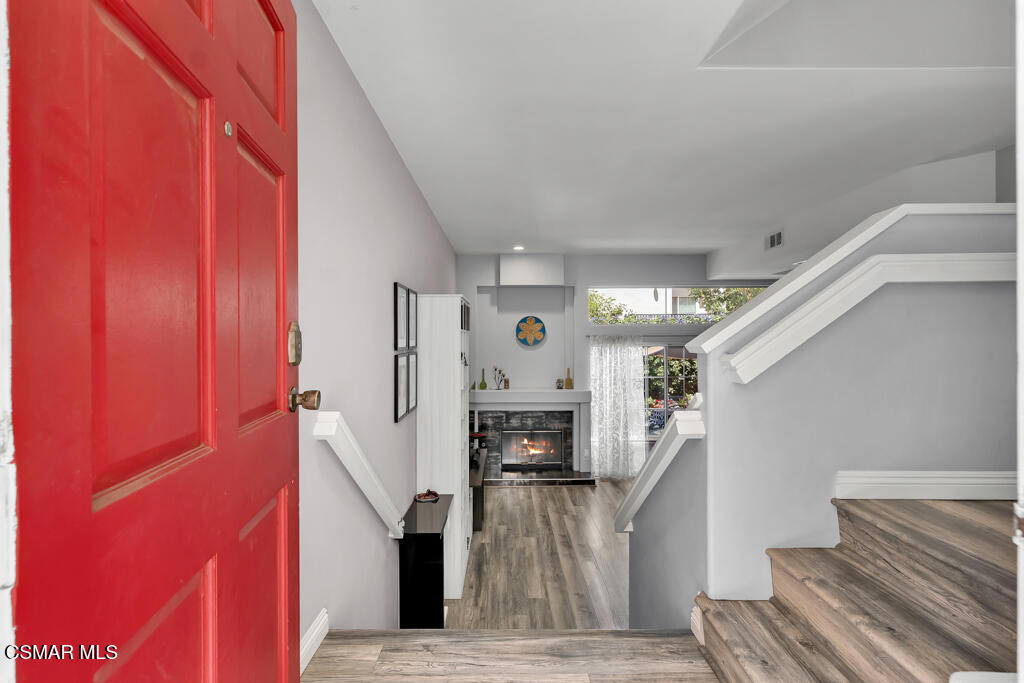 2120 Los Feliz Drive