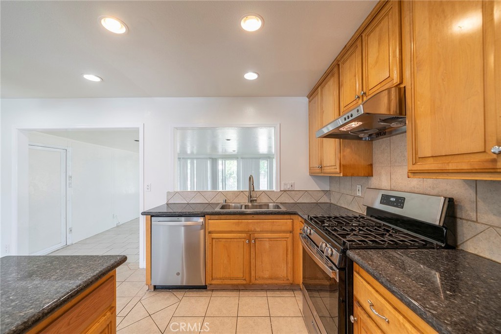 California Tract - Residential Lease