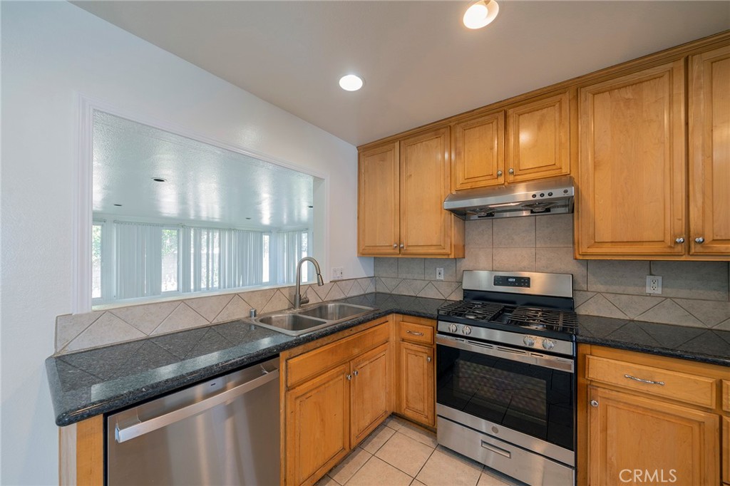 California Tract - Residential Lease