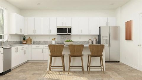 Photo of 14192 Rollins Street, Hesperia, CA 92345 (MLS # SW25277797)