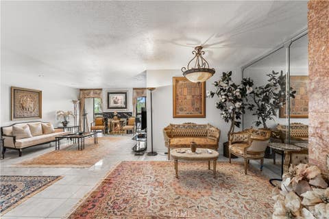Photo of 1745 Holly Dr #302, Glendale, CA 91206 (MLS # GD26171607)