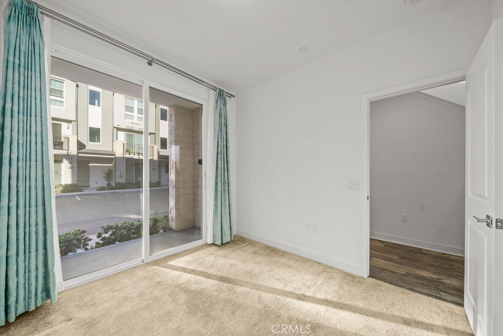 1422 S Urbana
