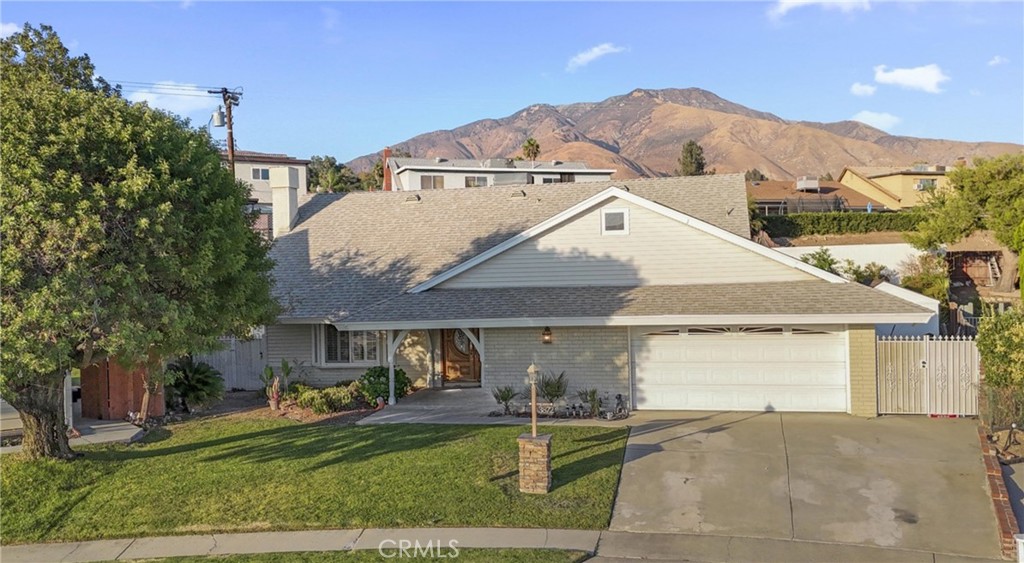 3872 Oleander Drive