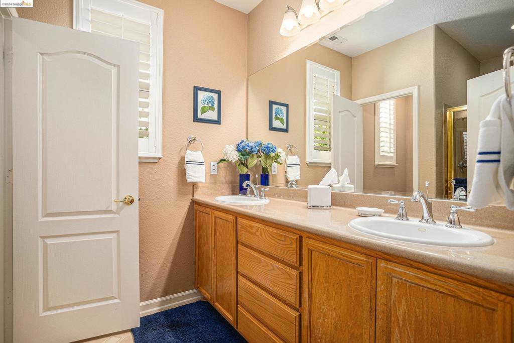 SUMMERSET 4 - Residential