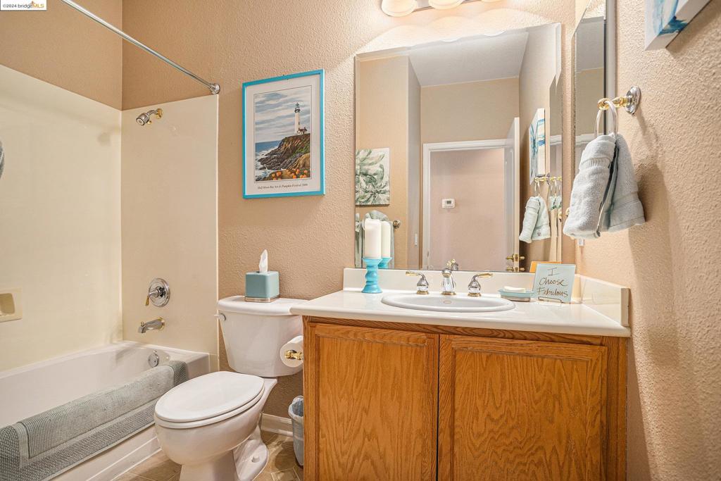 SUMMERSET 4 - Residential